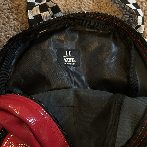 Vans IT horror movie mini backpack - Picture 6 of 6